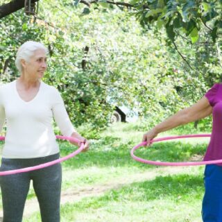 シニアの健康増進のためとはいえ、老人の運動には注意が必要