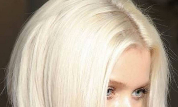 Beautiful_Classy_Platinum_Blonde_Hair_-_Long_Hair___VictorHugoHair_com_–_Hair_Style_Ideas_and_Photos