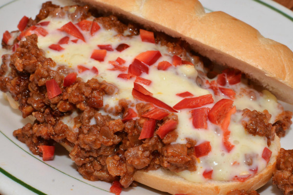 Mmm____sloppy_joe_with_cheese_and_red_ripe_jalapeno_chilies__7735939558__jpg__2047×1356_