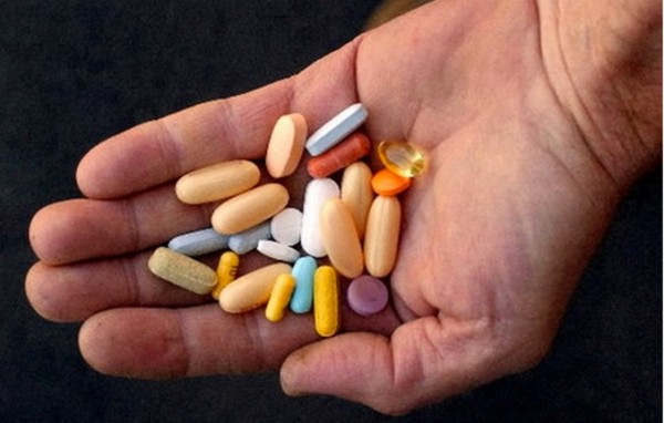 薬が多い、とお嘆きの方へ⋯医師はなぜ大量の薬を処方するのか？