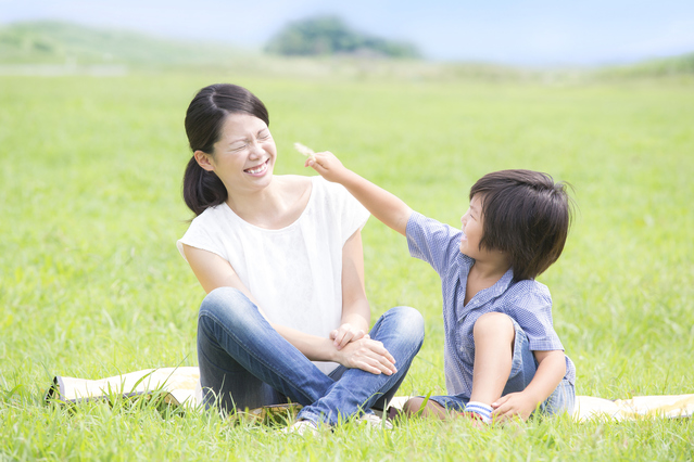 子供と遊ぶ 触れ合うために鼻に入れたプロテーゼを抜いた女性のお話 Dr 松下ブログ 五本木クリニック 子供と遊ぶ 触れ合うために鼻に入れたプロテーゼを抜いた女性のお話 Dr 松下ブログ 五本木クリニック